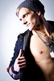 Adam Perry's Instagram, Twitter & Facebook