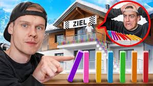 Domino-Day" beim Clemens-August-Gymnasium