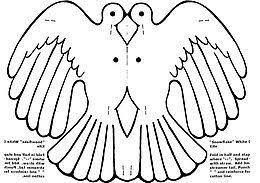 Eine stecknadel vom übergang des ärmels zum vorderteil feststecken. Vorbereitung Des Drachen Baus Aus A4 Blattern