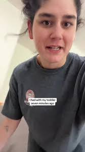 Elise Hebert's Instagram, Twitter & Facebook