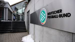 Dfb pokal der frauen 20180519.jpg. Nach Wikipedia Kritik Dfb Bittet Um Entschuldigung Kicker