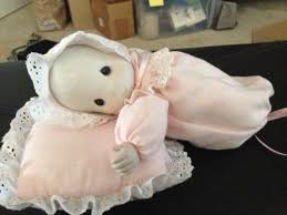 There are 1161 precious moments dolls for sale on etsy, and they cost $21.08 on average. Precious Moments Dolls Sleeping Musical Baby Girl On Pillow Teach Us To Pray Precious Moments Dolls Displaying Collections Precious Moments