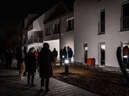 Bei uns finden sie eine passende mietwohnung in frankfurt am main harheim, in der umgebung, in der sie auch suchen. Fluchtlingsfamilien Ziehen Nach Harheim Frankfurt