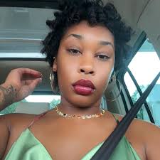 PressPlay—#TSRFitness: #JhonniBlaze showin us she ain't playin when it  comes to the gym! And in heels? Sheesh! 😅