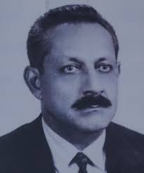 Archivo:Julio Campos Bonilla , Ministerio de Energía y Minas  (1994-1996).jpg