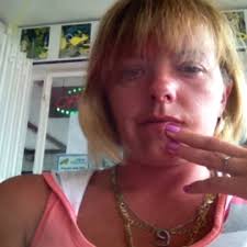 Stream Leanne Chamberlain music