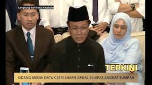 Ucapan yb dato seri shafie hj apdal presiden parti warisan sabah. Sidang Media Datuk Shafie Apdal Selepas Angkat Sumpah Sebagai Ketua Menteri Sabah Youtube