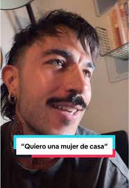 El gran dilema de querer una mujer de casa es que para eso antes necesitas  una casa #comedia #amadecasa #masculinidad #housewife