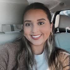 Kara Peña (@Karaalynn21)