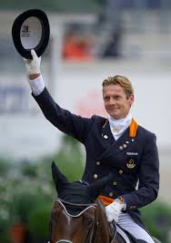 Edward gal is a dutch dressage rider.1 he and the stallion totilas , were triple gold medalists at the 2010 fei world equestrian games,23 becoming the first. Edward Gal Zwiespaltiges Wiedersehen Mit Totilas Mehr Sport Faz