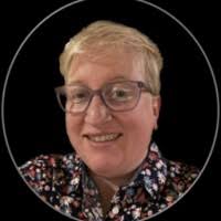 200+ "Kim Pe" profiles