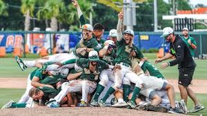 The 2021 ncaa division i women's college world series of softball is here, with the best 8 teams across the country facing off in a double elimination bracket that begins thursday, june 3 (6/3/2021) at the usa softball hall of fame stadium in oklahoma city, oklahoma. Jabdh2cmymlv5m