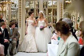 Podrás usar estas fuentes para tus invitaciones, recuerdos, tarjetas de confirmación de asistencia y más. 11 Peliculas Romanticas Y Con Bodas Para Disfrutar De Un Dia Slow Bride Tendencias De Bodas Magazine Blog