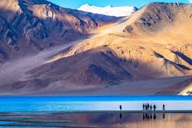 Pangong Tso Lake: the theatre of India-China LAC scuffles ...