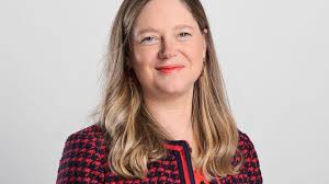 Nominations chez CB, Krys Group, Le Jacquard Français, La Boulangère & Co  et Corwave Chaque semaine, la rédaction des Ech