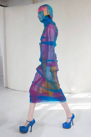 Heloise On Twitter In 2020 Weird Fashion Fashion Extreme Fashion