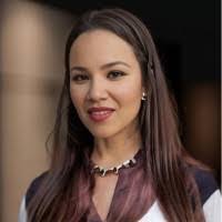 Elba Manzo's Instagram, Twitter & Facebook