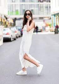 I vestiti lunghi non passano mai di moda. Come Abbinare Le Sneakers Ad Abiti Eleganti Lunghi Corti Yes You Can