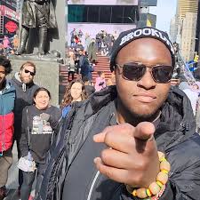 New funny project for the social medias "Real Talk w/ Todd Montesi" where  me and NY's funniest chat with nyc about the topics of the day! Thanks to  our first group of