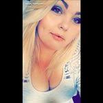 Ashley Featherston's Instagram, Twitter & Facebook