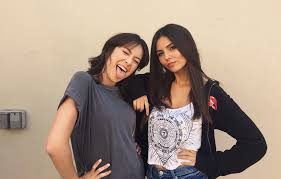 Grace kaufman (born april 29, 2002) is an american actress who is portrayed as kate burns in the cbs sitcom man with a plan. Grace Kaufman On Twitter Monday Stay Tuned Victoriajustice