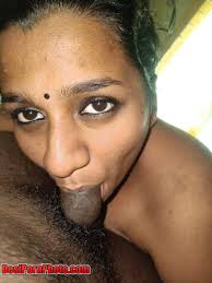 Hot Tamil Aunty Fucking Naked Blowjob and Showing Pink Pussy - Blowjob Sex  Photos