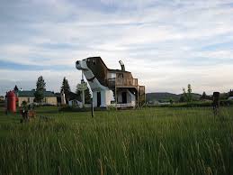 Самые новые твиты от the dog park inn (@nbdoggydaycare): Dog Bark Park Inn A Beagle Shaped Guesthouse In Idaho