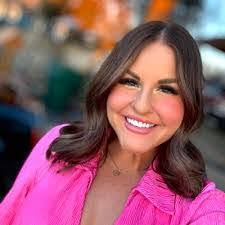 Emily Millard's Instagram, Twitter & Facebook