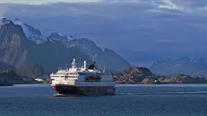 See all decks, some cabins with different categories, public areas and meet the expe. Hurtigruten Schiff Ms Kong Harald