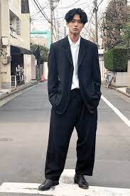 ハレの日に着るスーツは ヨウジヤマモト です 秋冬 ファッション メンズ モードストリート メンズ コーデ