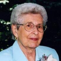 Alice Deyo's Instagram, Twitter & Facebook