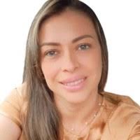 90+ perfiles de «Marcela Reina»