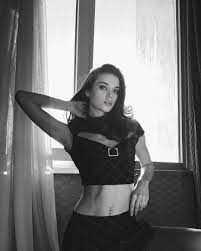 Afra Saracoglu - Free pics, galleries & more at Babepedia