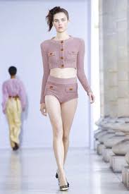 Dat maakt hij vandaag bekend. Sanne De Roo At Veronique Leroy Fashion Two Piece Skirt Set Next Top Model