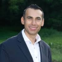 Efrain Batres's Instagram, Twitter & Facebook