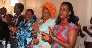Mutua took the privilege of the rare opportunity to personally entertain the special guest. Hue Fwao Mhesm