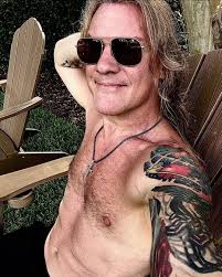 Have a great week everybody! Make some cool shit happen and see you all at  @wasummercon this weekend!