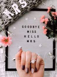 May 10, 2019 · customize your announcement cards with colors like pink and blue to clue everyone in on whether the baby will be a boy or a girl. 5 Engagement Announcement Ideas Using Ring Selfies The Wedding Pic