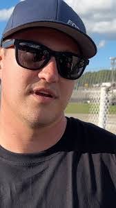 Billy Nipper's Instagram, Twitter & Facebook