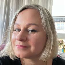 Jen Thomson (@lilmisstee) • Threads, Say more