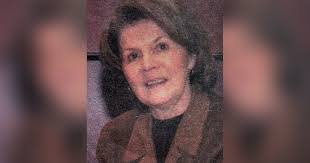 Lora Slaten's Instagram, Twitter & Facebook