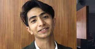 Nik fadlee elhamshah nama komersil: Ayie Elham Rasa Tercabar Buletin Malaysia