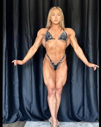 Melissa Brodsky - Free pics, galleries & more at Babepedia