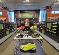 DICK'S Sporting Goods Store in King Of Prussia, PA | 1110