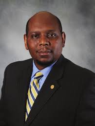 The Official Publication of the East Central Community College Alumni  Association Volume XXII , No. 1 • october 2013