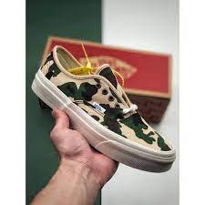 They're one of america's most iconic and cherished shoe companies to date. Vans Authentic Sneakers For Men Online