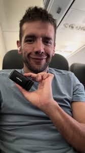 Soporte de celular para el avión: ¡una mejora para tus vuelos!