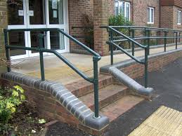 Krankenhausbauverordnung (2000) § 14 treppen und rampen (3) treppen müssen auf beiden seiten handläufe ohne freie enden haben. Barrierefrei Bauen Din 18024 1 Treppe Rampe Aufzug