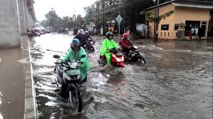 Tak usah khawatir lagi karena rupanya terdapat beberapa cara memutihkan ketiak hitam. Usai Terobos Banjir Perhatikan Ini Jika Tidak Ingin Kendaraan Roda Dua Rusak Halaman All Tribun Sumsel