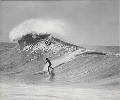 Aesthetic Black And White Pictures Beach Pin By Mega Bucks On B W Black And White Beach Black And White Aesthetic Surfing